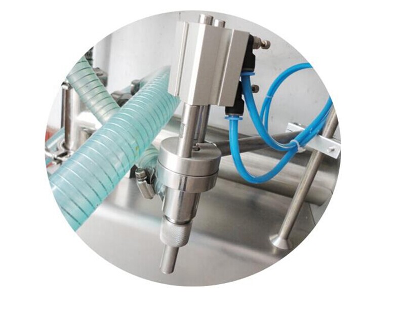 2025 河北洗潔精雙頭灌裝機第1張